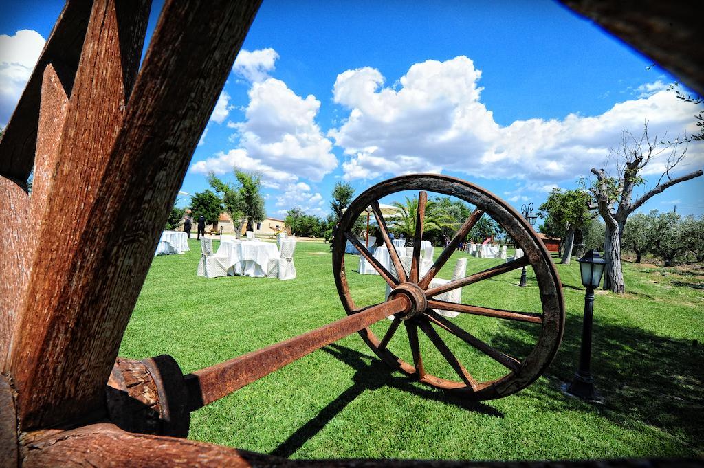 Le Querce Di Mamre Villa มันเฟรโดเนีย ภายนอก รูปภาพ